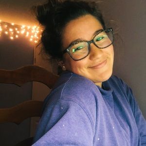 Meet your Posher, Faith